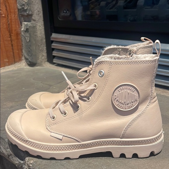 PALLADIUM FAUX FUR & LEATHER BOOTS - Picture 1 of 11